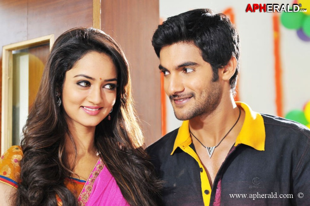 Pyar Mein Padipoyane New Photos