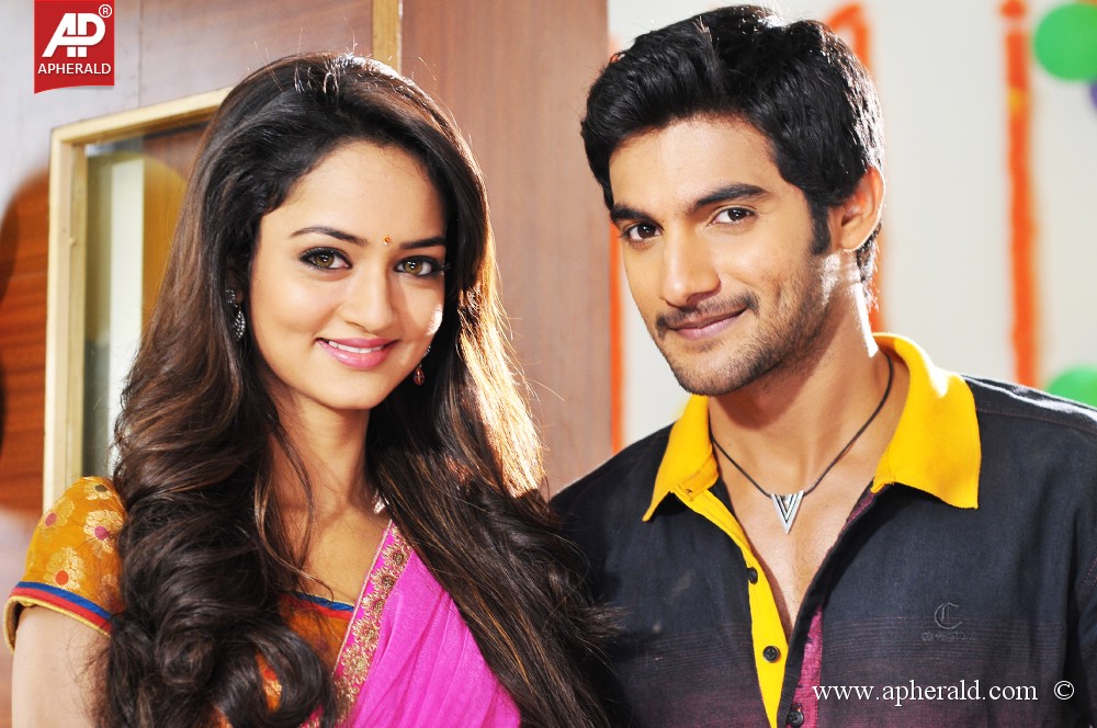 pyarmein padipoyane stills