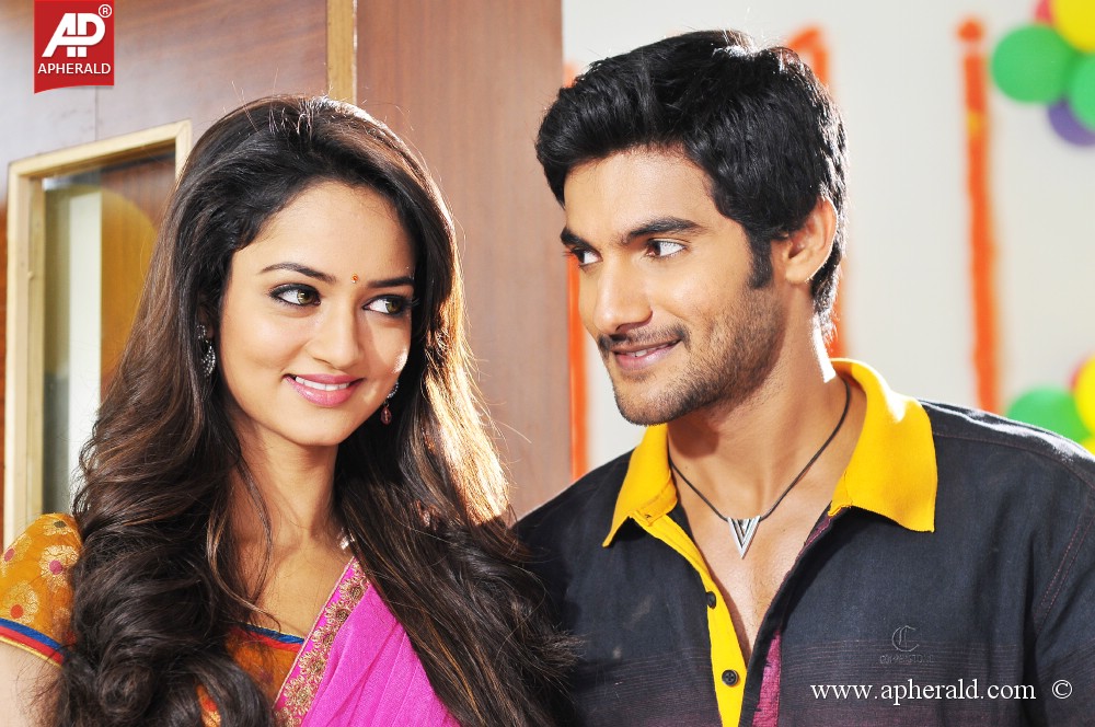 pyarmein padipoyane stills
