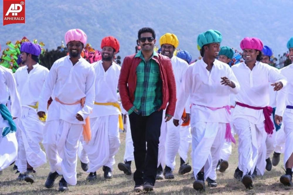 Rabhasa Latest Stills