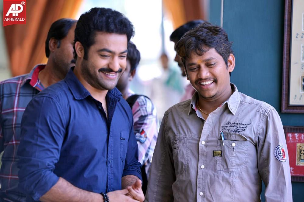 Rabhasa Movie Stills