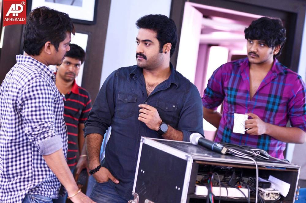 Rabhasa Movie Stills