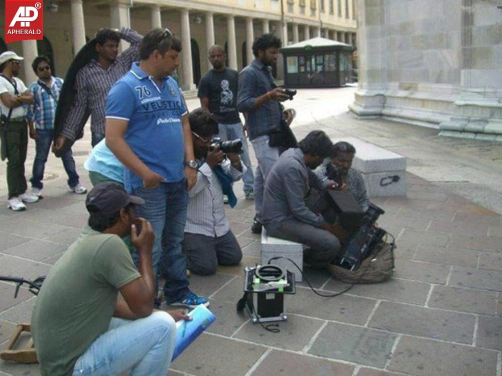 Race Gurram Working Pics