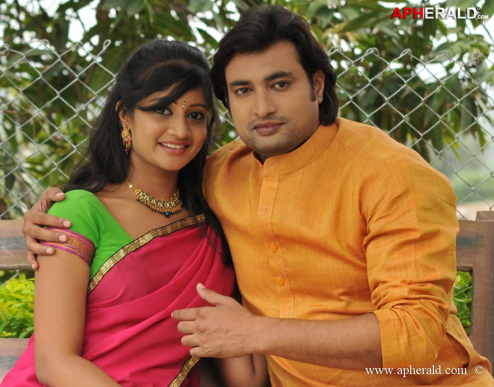 Raj Mahal Movie Pics