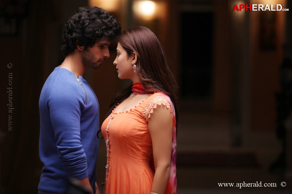 Ramaiya Vastavaiya Movie Stills