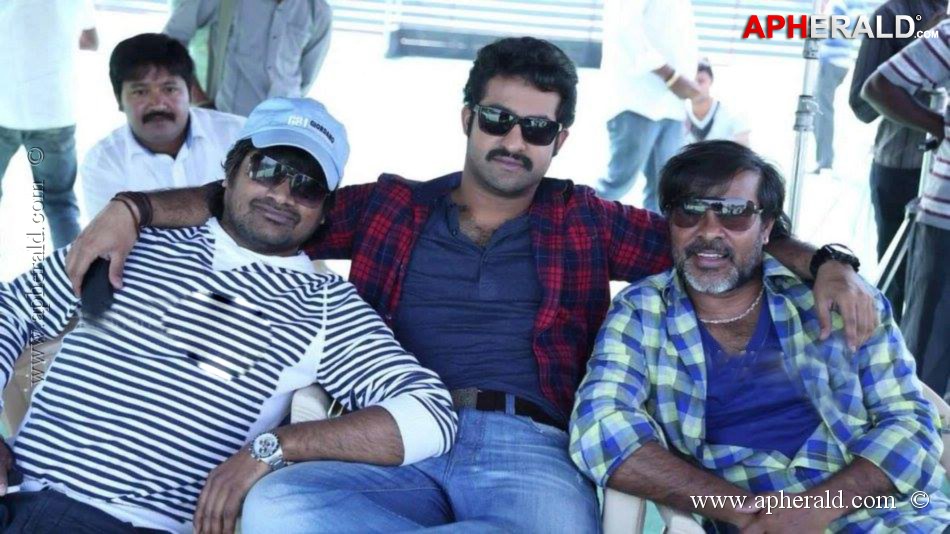  Ramayya Vasthavayya Working New Stills