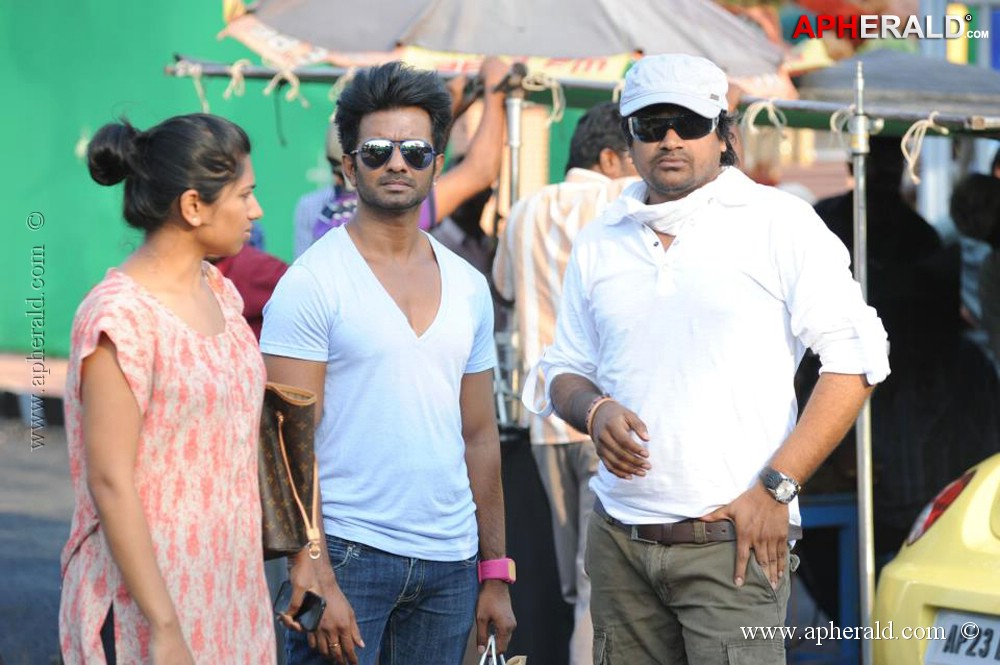  Ramayya Vasthavayya Working New Stills