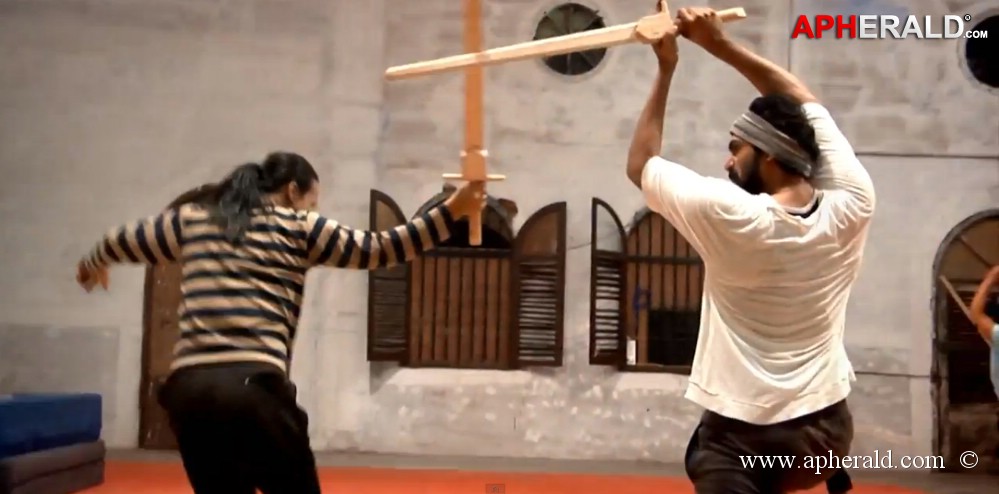 Rana Working Stills in Bahubali Movie