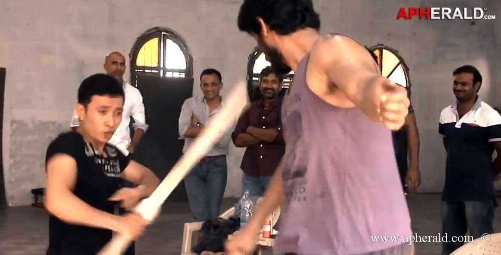 Rana Working Stills in Bahubali Movie