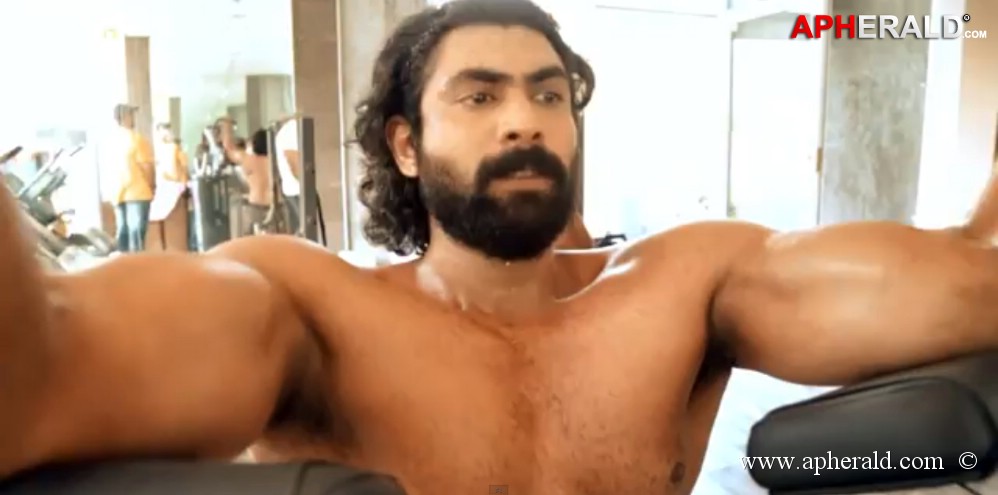 Rana Working Stills in Bahubali Movie