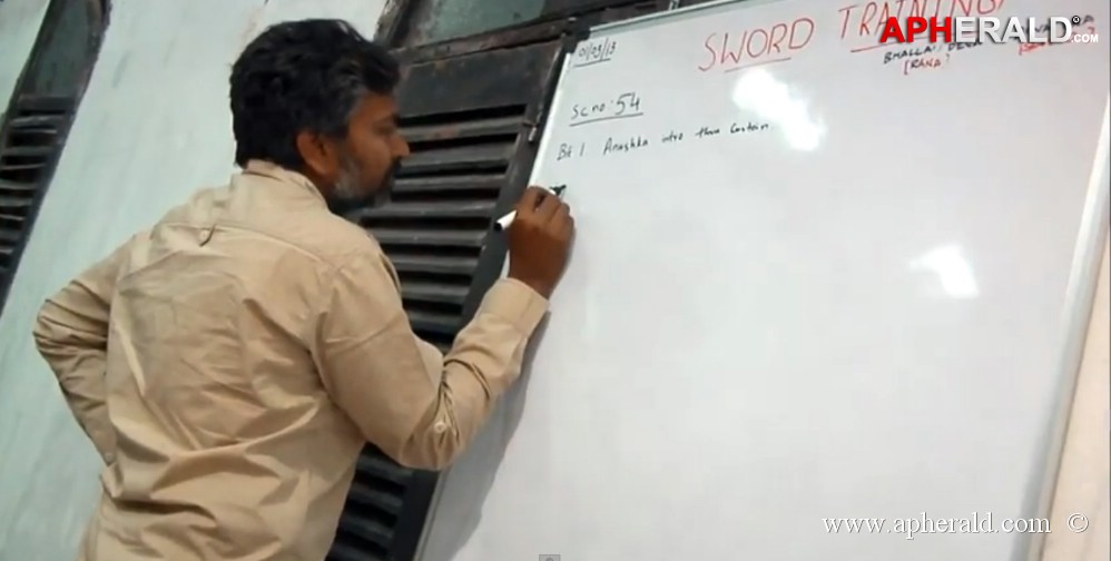 Rana Working Stills in Bahubali Movie