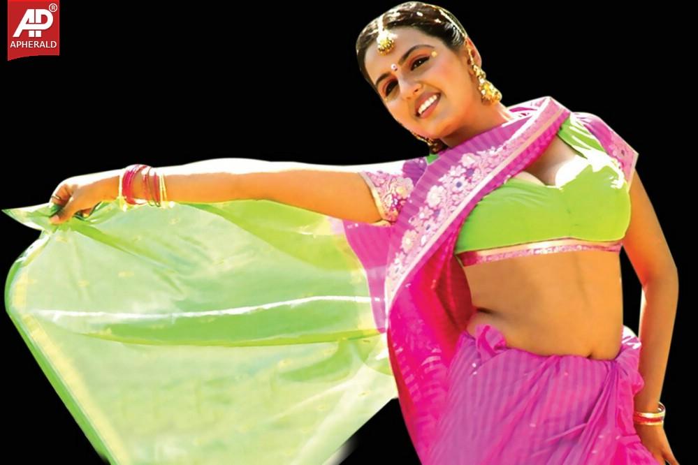 Rasikudu Movie Hot Stills n Walls