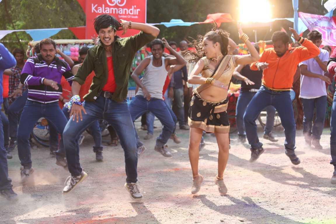 Red Alert Movie Latest Stills