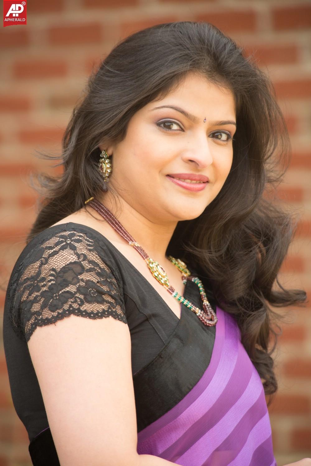Rendu Rellu Naluge Movie Stills