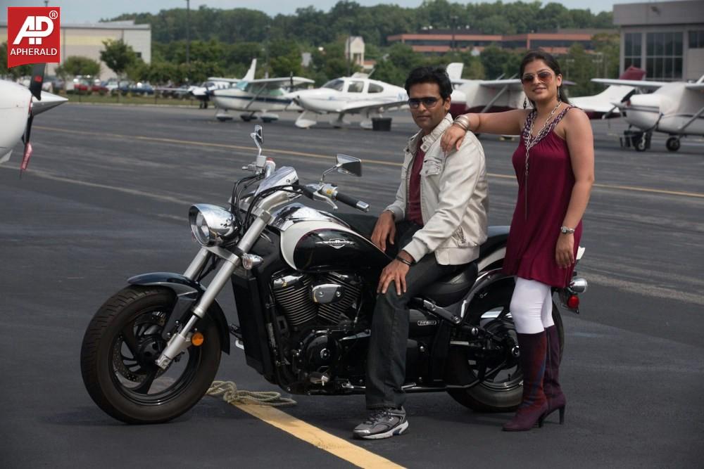 Rendu Rellu Naluge Movie Wallpapers