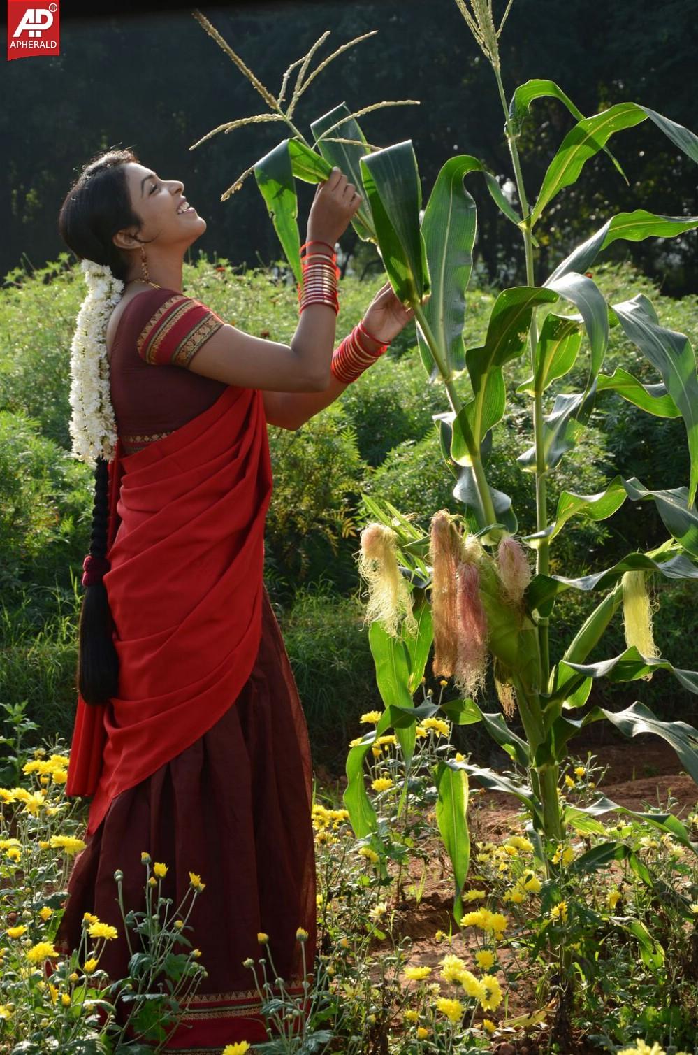 Retta Valu Movie Stills