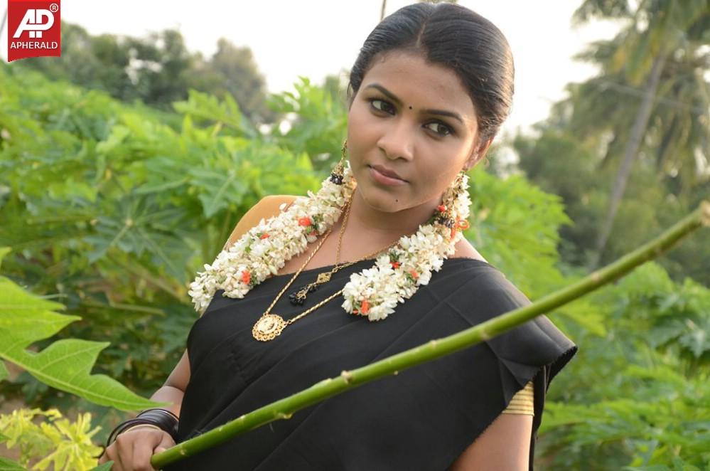 Retta Valu Movie Stills