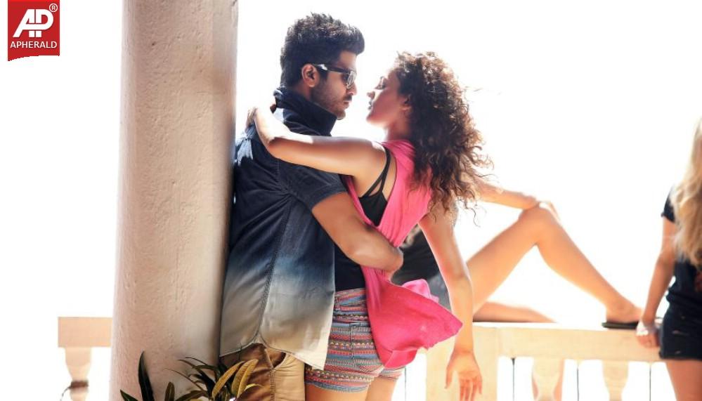 Run Raja Run Movie New Stills