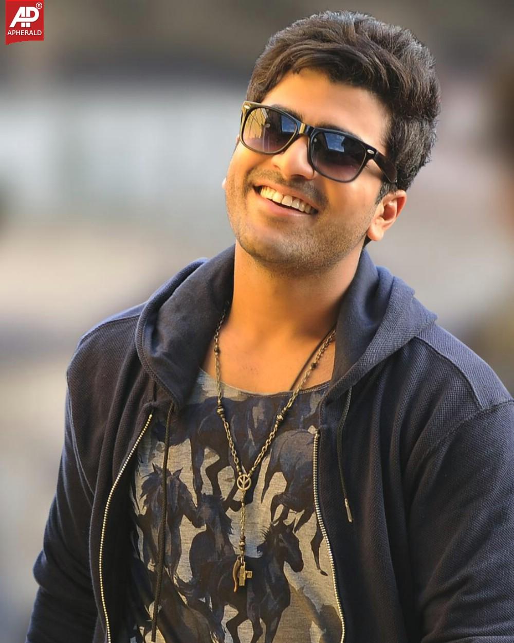 Run Raja Run Movie New Stills