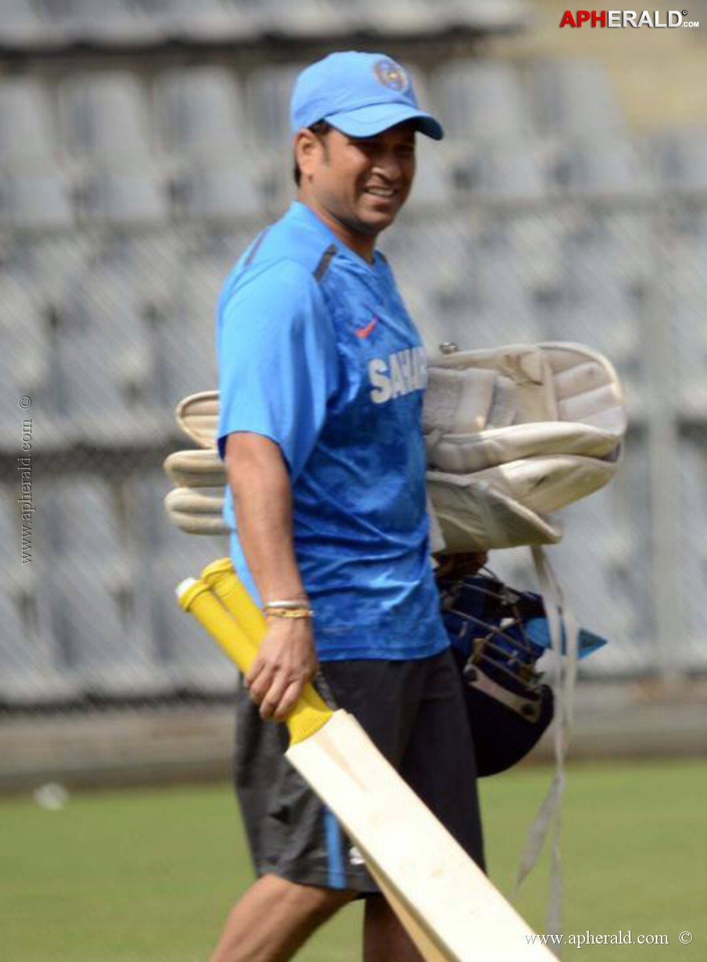 Sachin's Last Ranji Tropy Match Photos