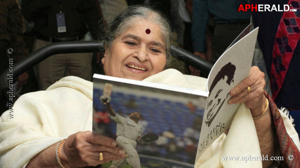 Sachin Tendulkar's last Test Match Pics