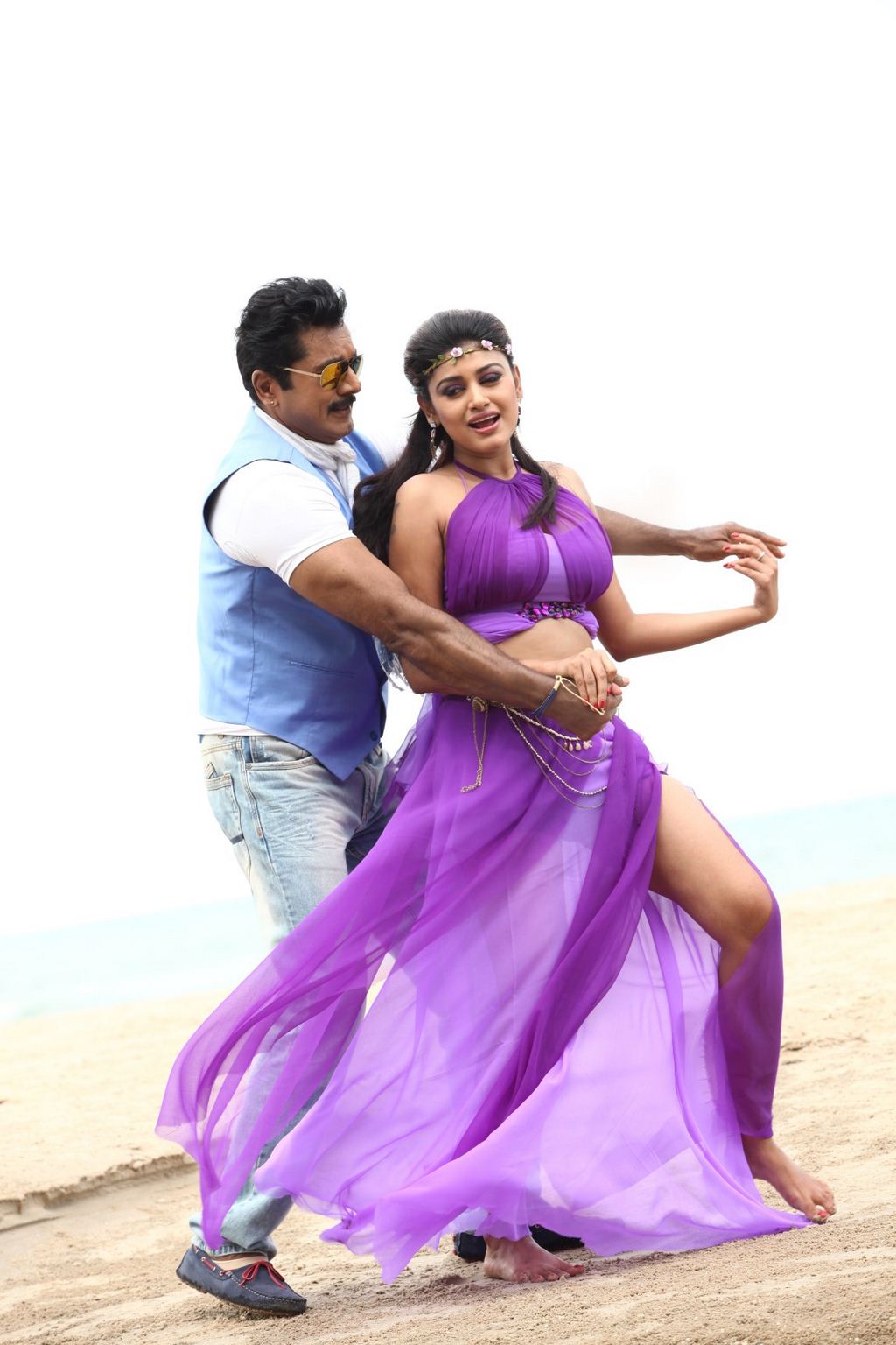 Sandamarutham Movie Stills