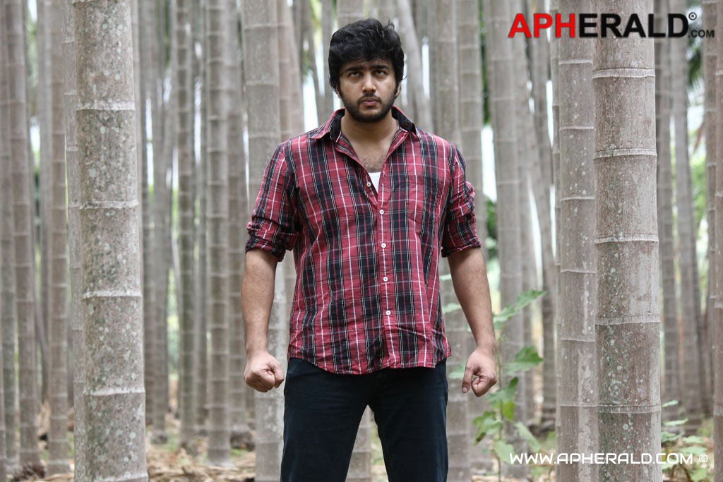 Sandhithathum Sindhithathum Movie Stills
