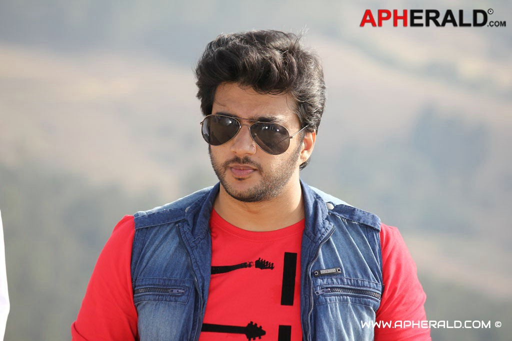 Sandhithathum Sindhithathum Movie Stills