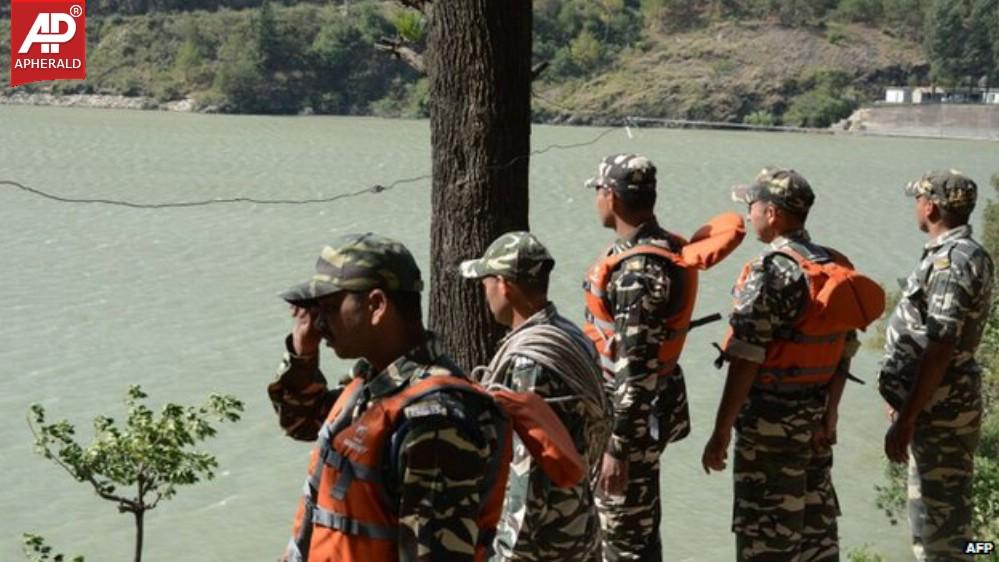 Search Beas River For Missing Students Images