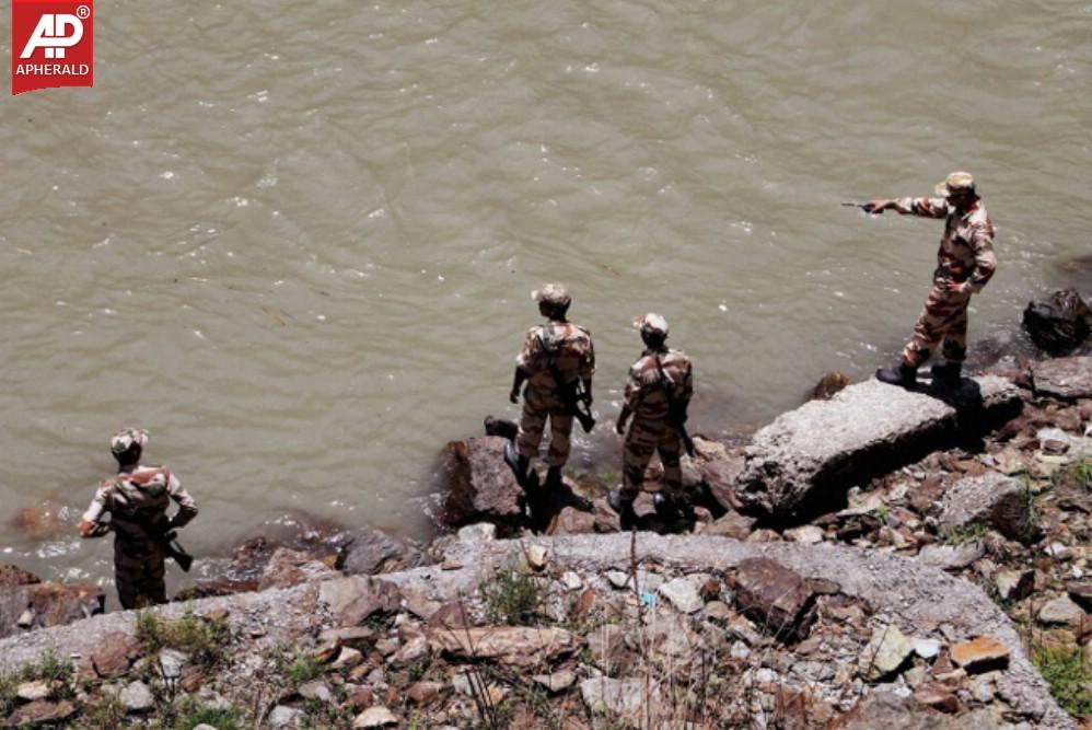 Search Beas River For Missing Students Images