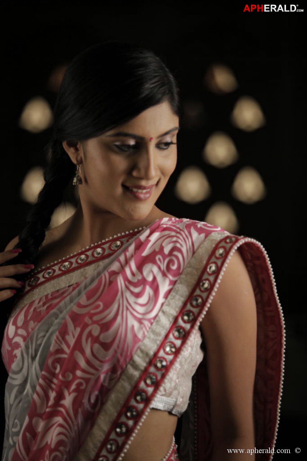 Second Hand Movie New Photos