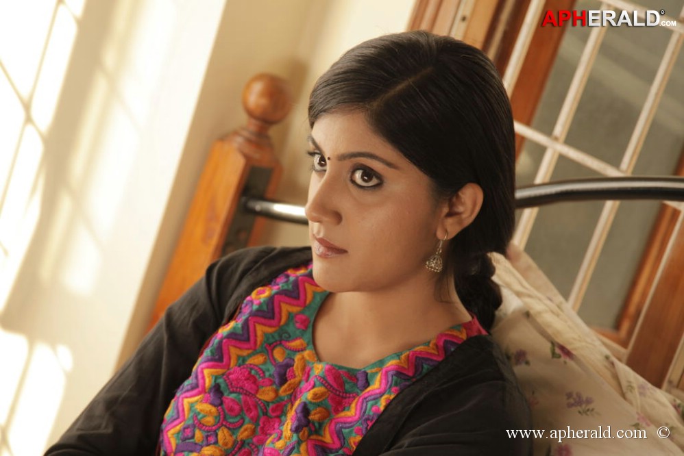 Second Hand Movie New Photos