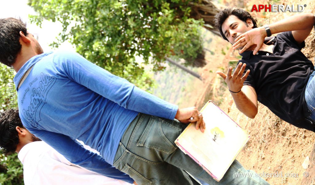 Second Hand Movie Working Stills