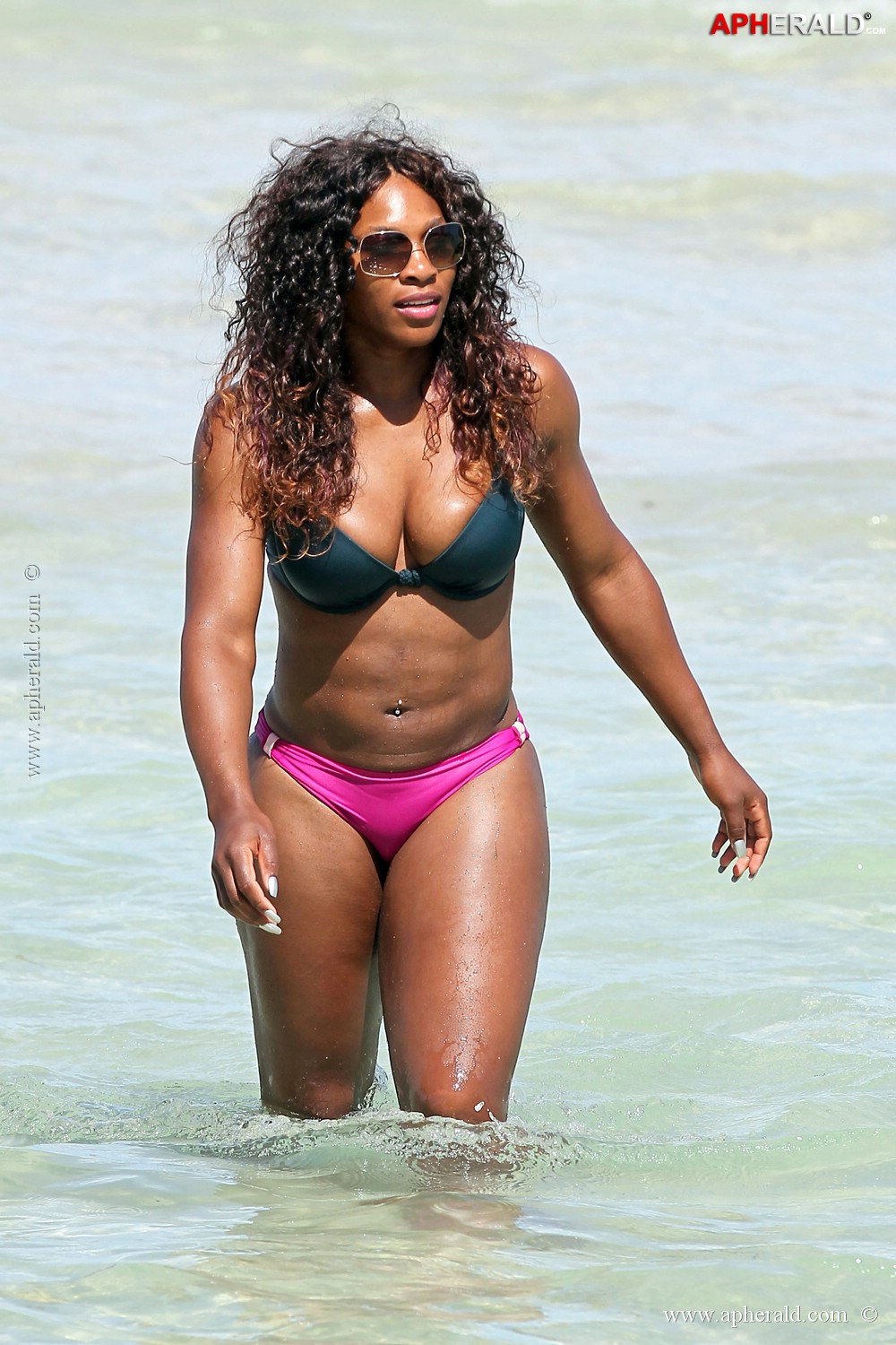 Serena Williams Spicy Photos