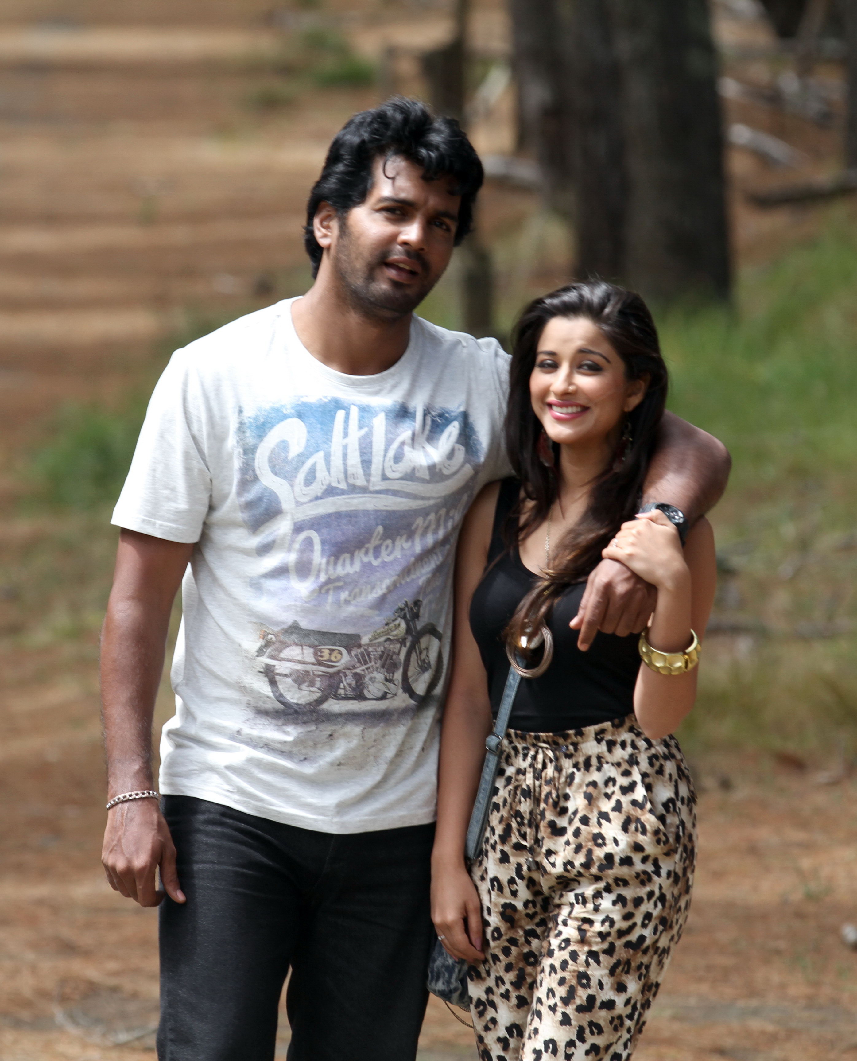 Serndhu Polama Movie Pics