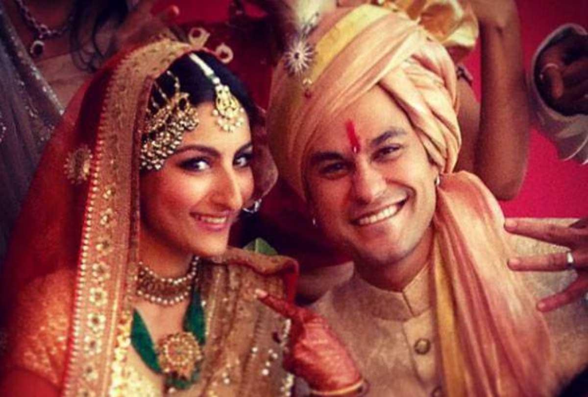 Soha Ali Khan Unseen and Personal Photos