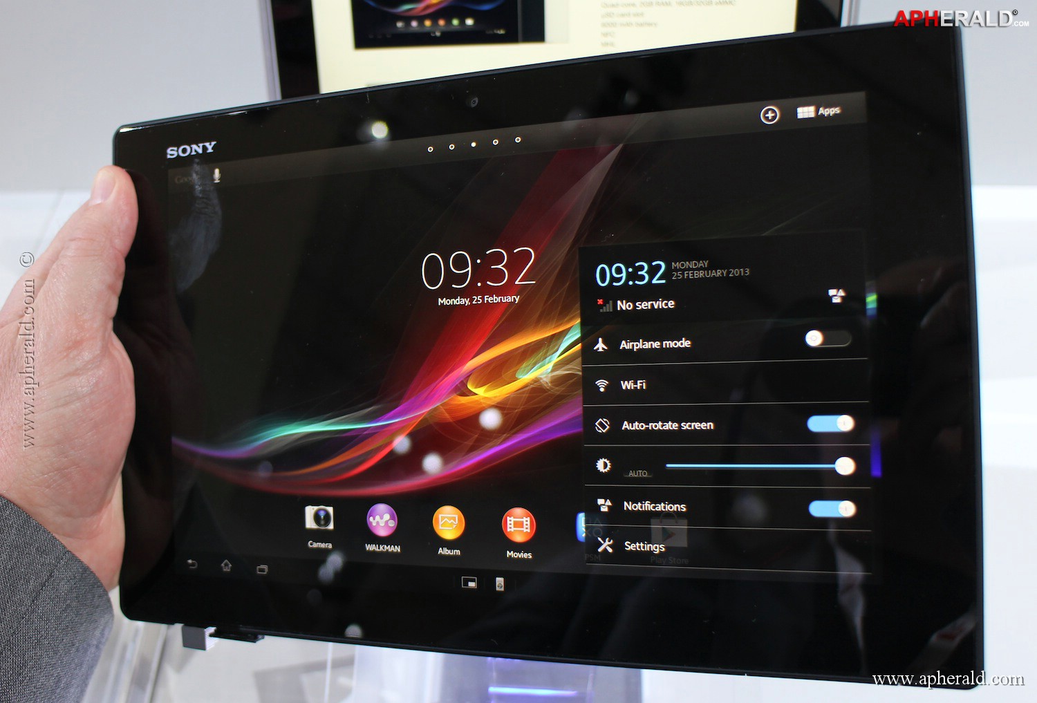 Sony Xperia Tablet Z Photos