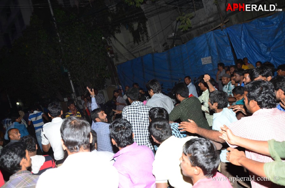 Srikanth n Naresh at uday kiran home around