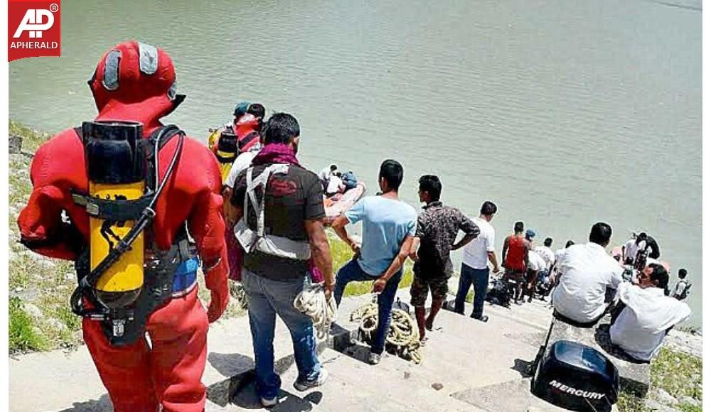 Students Before The Crash Landing Stills