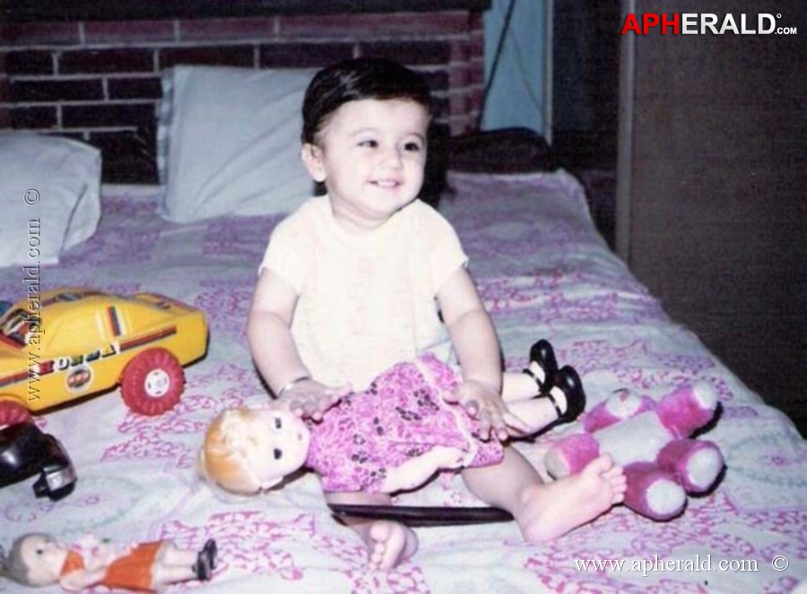 Taapsee Childhood Photos