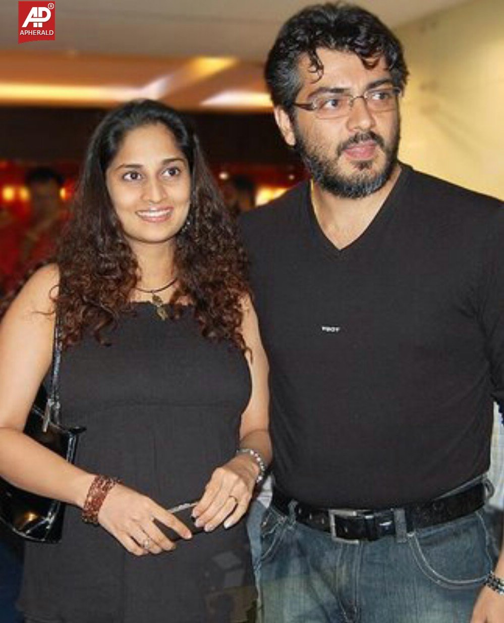 tamil actor ajith family photos