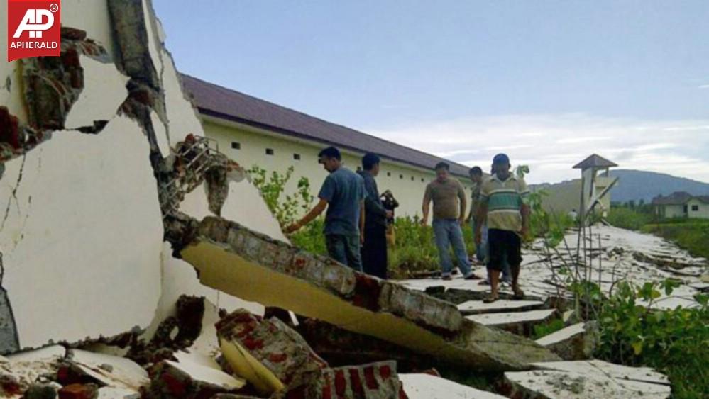 Thailand Big Earthquake Photos