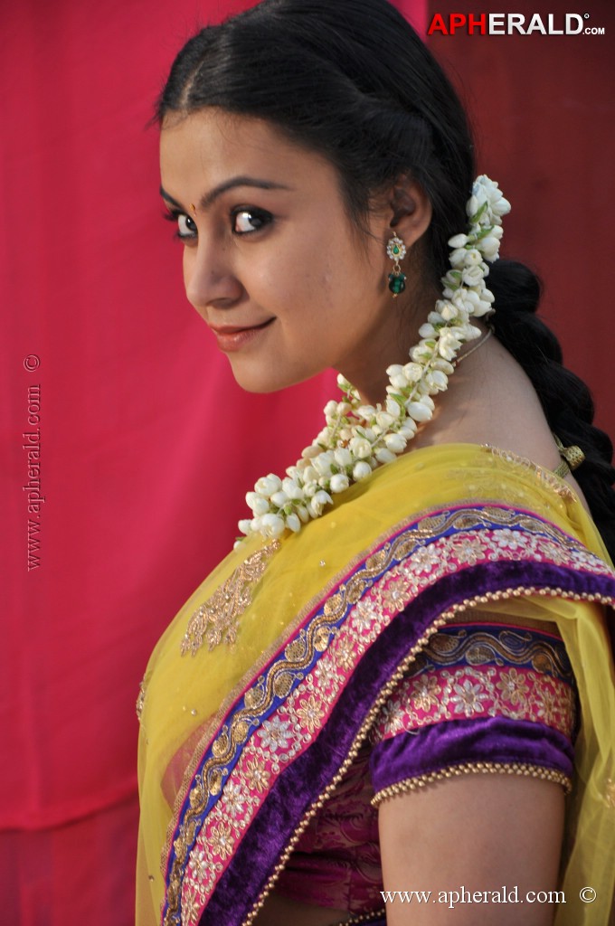Thummeda Movie Stills