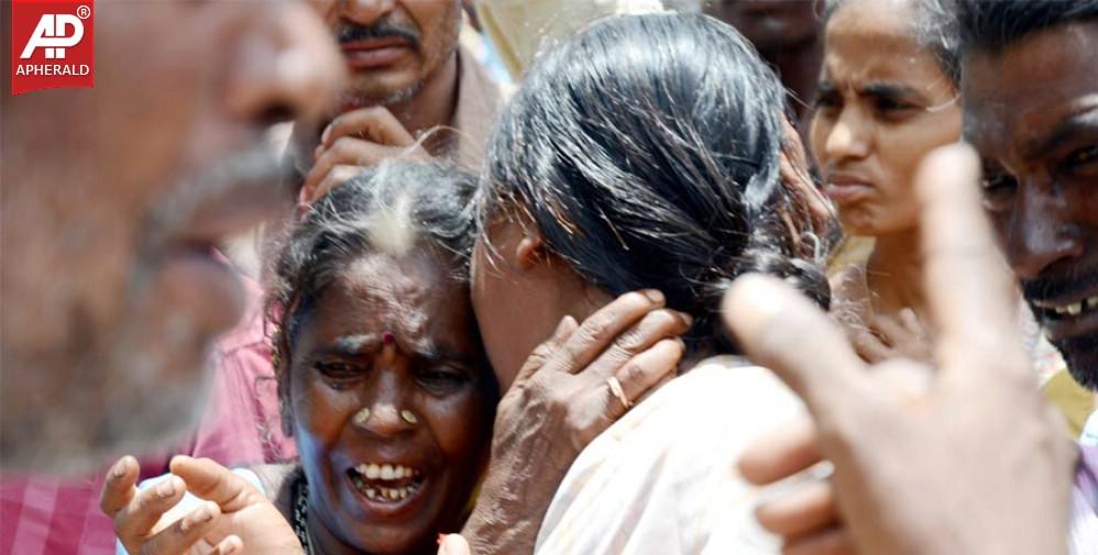 Train Bus Accident Tragedy Photos