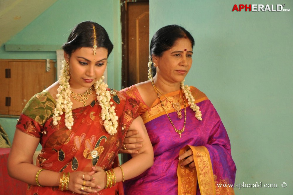 Tummeda Movie Stills