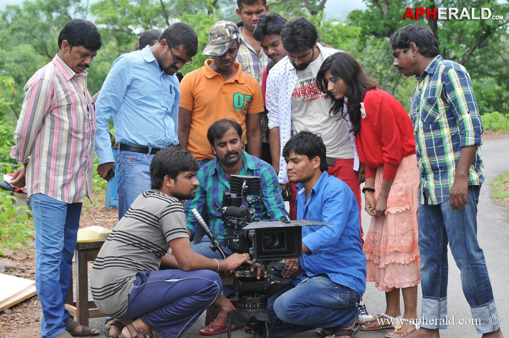 Tummeda Movie Working Stills