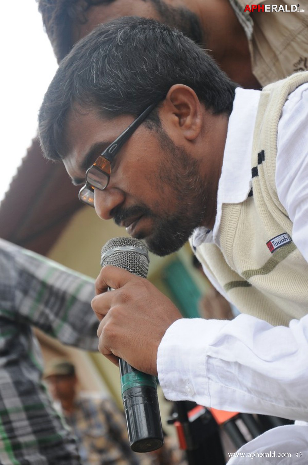 Tummeda Movie Working Stills