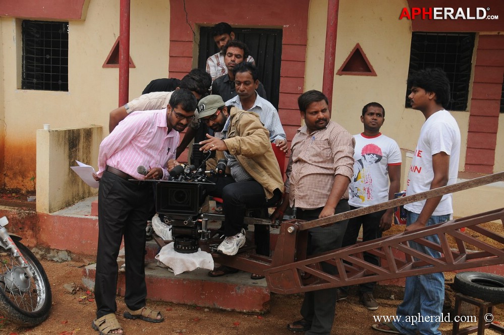 Tummeda Movie Working Stills