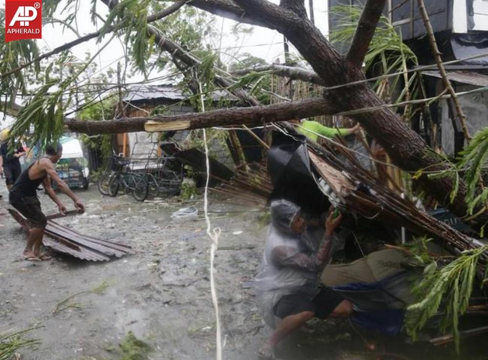 Typhoon Rammasun Shuts Down Philippines