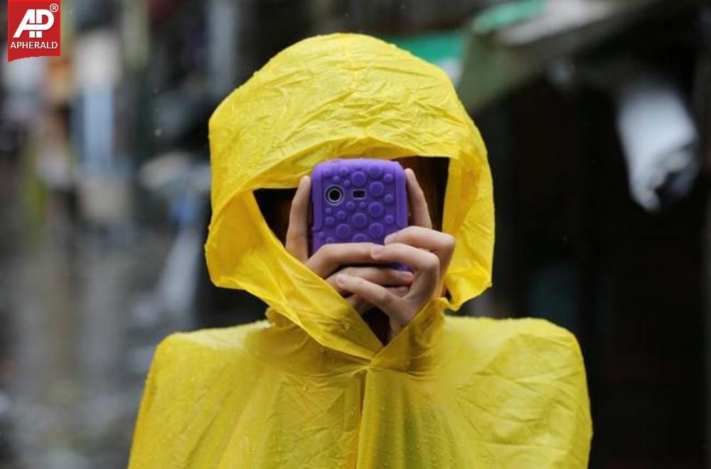 Typhoon Rammasun Shuts Down Philippines